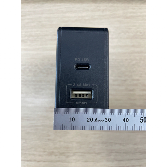 【値下げ】YOJOCK PD充電器　合計57W S-TR-141 スマホ/家電/カメラのスマートフォン/携帯電話(バッテリー/充電器)の商品写真