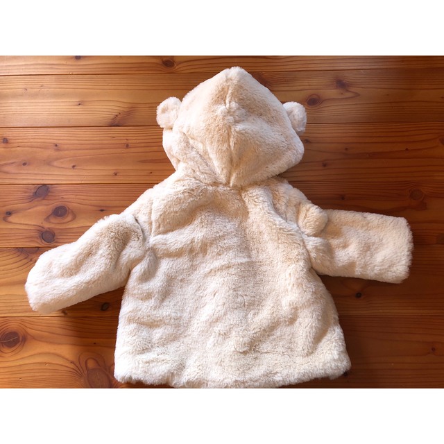 ZARA KIDS(ザラキッズ)の新品 Zara baby耳つきふわふわジャケット 74cm キッズ/ベビー/マタニティのベビー服(~85cm)(ジャケット/コート)の商品写真