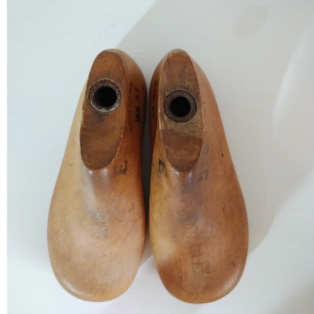 アンティーク(ジャンク)子どもの靴の木型 6