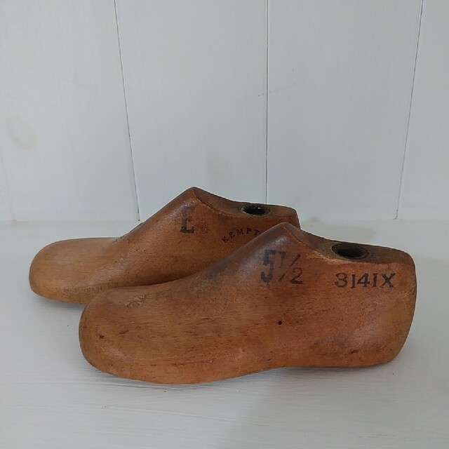 アンティーク(ジャンク)子どもの靴の木型 1