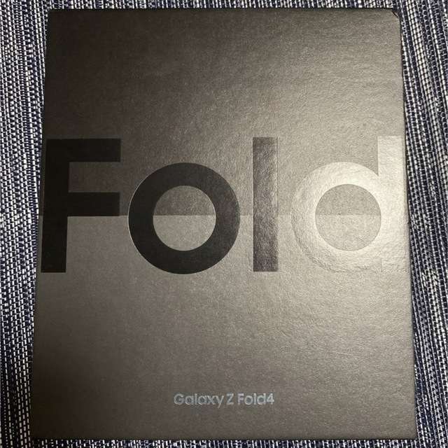 Samsung Galaxy Z Fold 4 256GB グレーグリーン