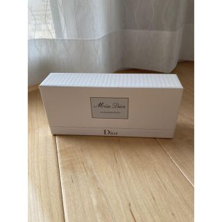 ディオール(Dior)の【未使用】DIOR ミニ香水セット(香水(女性用))