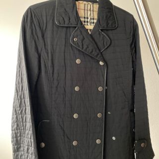 バーバリー(BURBERRY)のバーバリー　黒のキルティングコート　裏ノバチェックL40(その他)