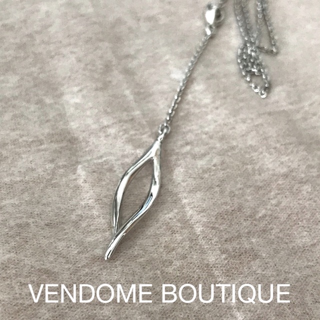 Vendome Aoyama(ヴァンドームアオヤマ)のVENDOME BOUTIQUE ネックレス　シルバー レディースのアクセサリー(ネックレス)の商品写真