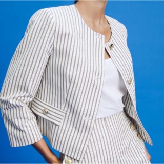 【11/10迄限定出品＊新品】ZARA クロップドブレザー　ノーカラージャケット