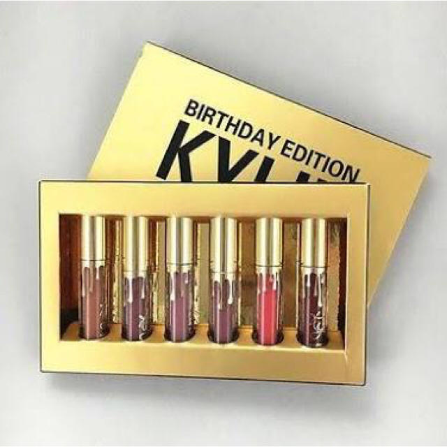 Kylie birthday editionとanastasia glowkit