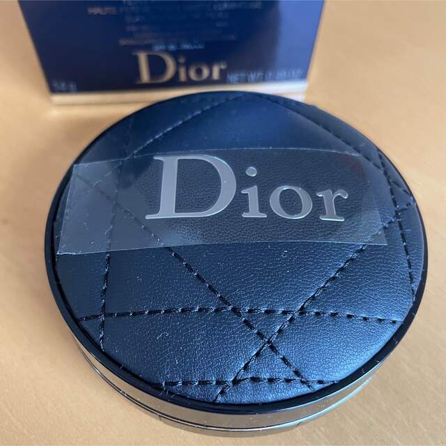 Dior(ディオール)のディオール　スキンフォーエヴァークッションファンデーション コスメ/美容のベースメイク/化粧品(ファンデーション)の商品写真