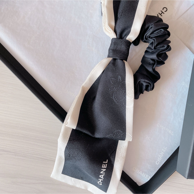 CHANELリボン シュシュ