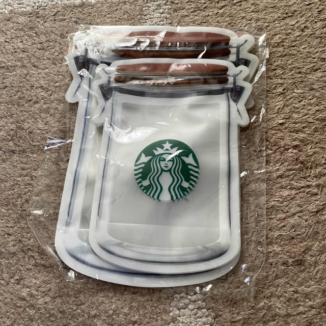 Starbucks Coffee(スターバックスコーヒー)のスターバックス福袋2019 ジッパーバッグ6枚セット エンタメ/ホビーのコレクション(ノベルティグッズ)の商品写真