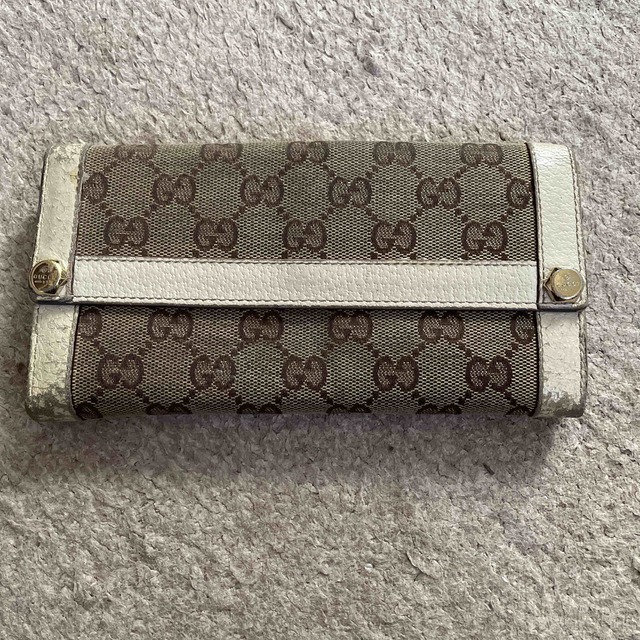 GUCCI グッチ 長財布 GGキャンパス ベージュ×ホワイト×ゴールド | フリマアプリ ラクマ