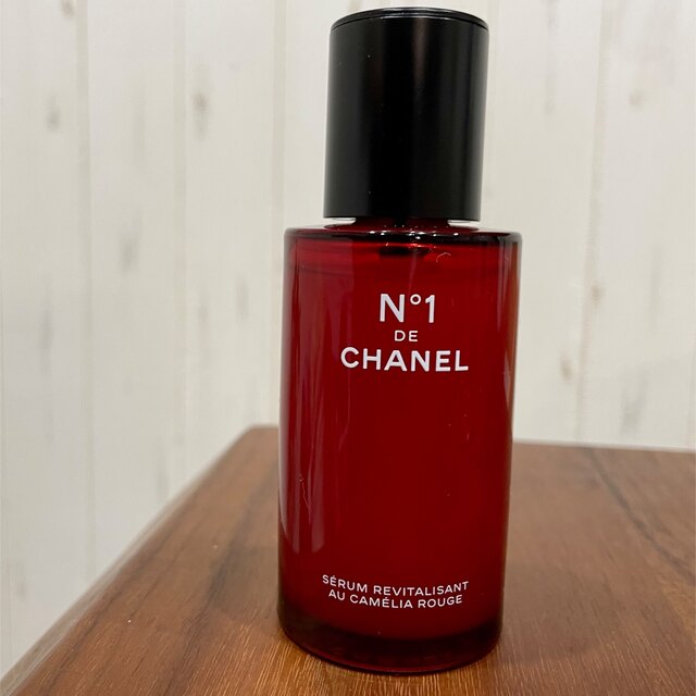 CHANEL(シャネル)のセラム N°1 ドゥ シャネル50ml コスメ/美容のスキンケア/基礎化粧品(美容液)の商品写真