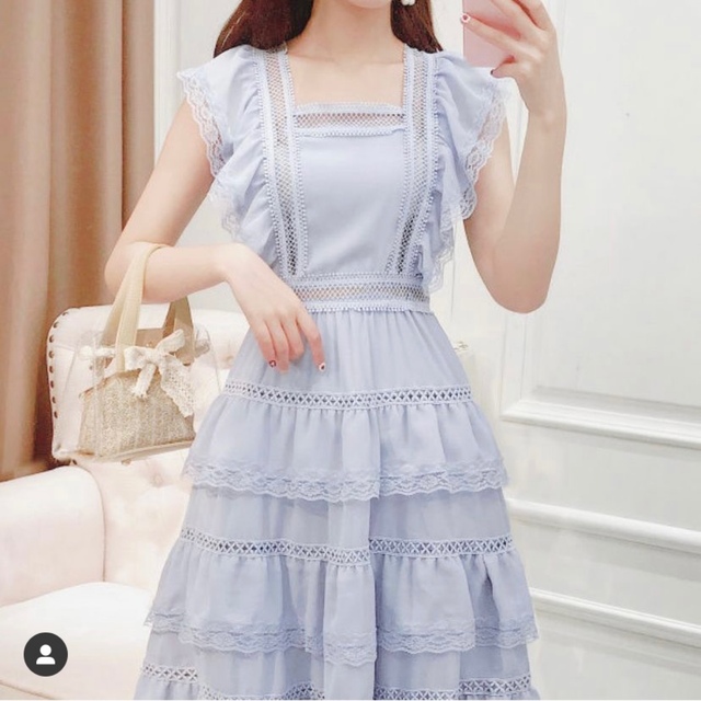 back ribbon maxi frill dress