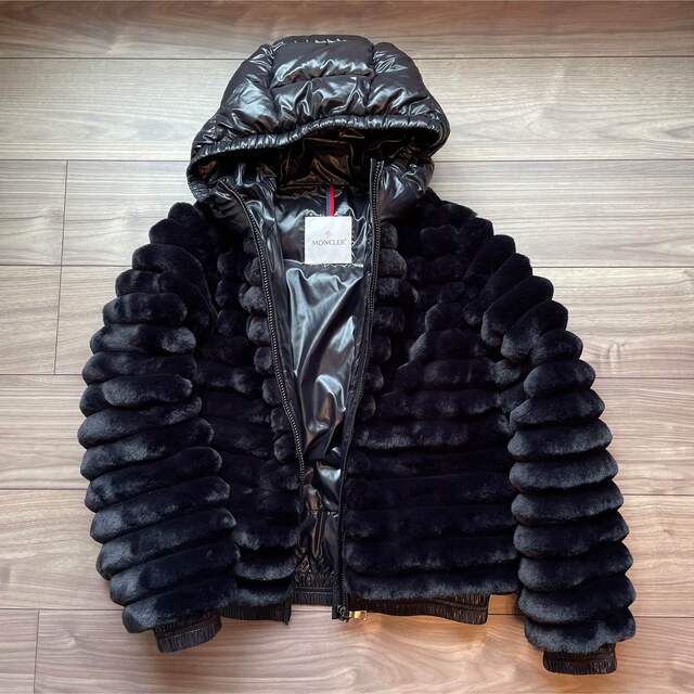 MONCLER(モンクレール)の新品MONCLER モンクレール Latifeフード付ファーダウン 14A  レディースのジャケット/アウター(ダウンジャケット)の商品写真