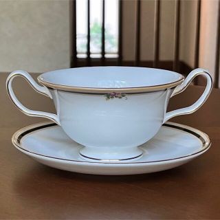 ウェッジウッド(WEDGWOOD)の【未使用美品】ウェッジウッド★クリオ★スープC/S(食器)