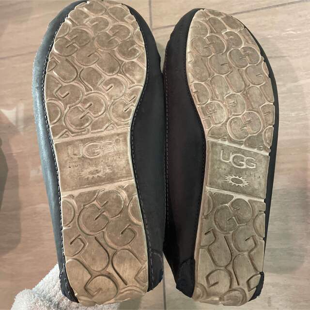 UGG(アグ)のUGG アグ モカシン US9 27cm メンズの靴/シューズ(スリッポン/モカシン)の商品写真