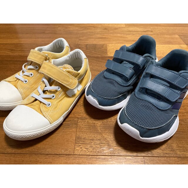 adidas(アディダス)の子供靴　20cm  4足セット キッズ/ベビー/マタニティのキッズ靴/シューズ(15cm~)(スニーカー)の商品写真