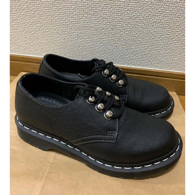 Dr.Martens(ドクターマーチン)のDr.Martens HARDWARE BLACK 白ステッチ メンズの靴/シューズ(ブーツ)の商品写真