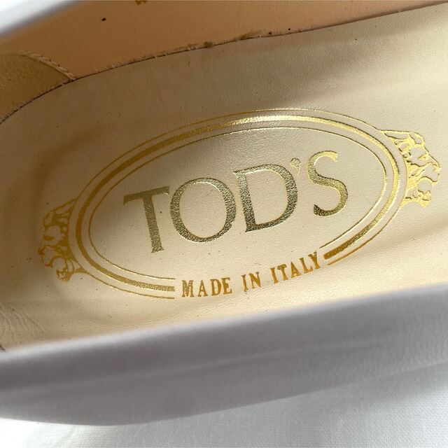 TOD'S(トッズ)のほぼ未使用♪トッズ　タッセルパンプス☆レザー　パープル　25㎝ レディースの靴/シューズ(ハイヒール/パンプス)の商品写真