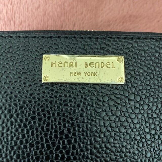 Henri Bendel(ヘンリベンデル)のHENRI BENDEL 折り財布 レディースのファッション小物(財布)の商品写真