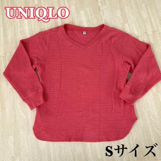 ユニクロ(UNIQLO)のUNIQLO ワッフルトップス ピンク Vネック(カットソー(長袖/七分))