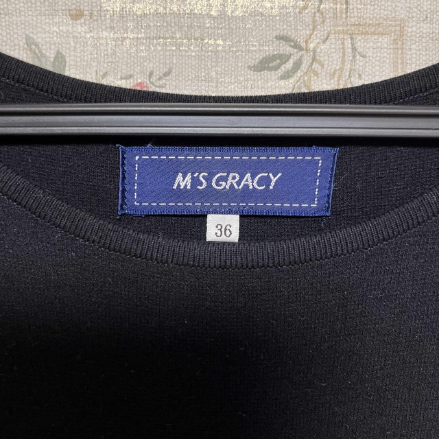 M'S GRACY(エムズグレイシー)の美品　エムズグレーシー　黒ニットワンピース　36 レディースのワンピース(ひざ丈ワンピース)の商品写真