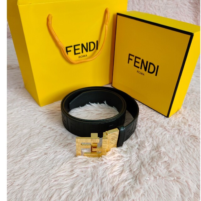 通販再入荷】 FENDI - おしゃれ Fendi フェンディ ベルト 110cmの通販