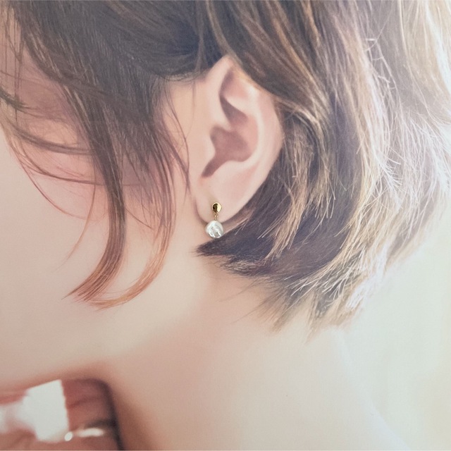 再販༚✧⁺•バロック淡水パールのミニピアス•⁺✧༚イヤリング 16kgp✧ ハンドメイドのアクセサリー(ピアス)の商品写真