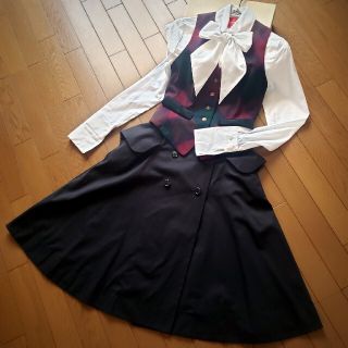 ヴィヴィアンウエストウッド(Vivienne Westwood)の【lizzie様専用】リボンブラウス+ベストセット(セット/コーデ)