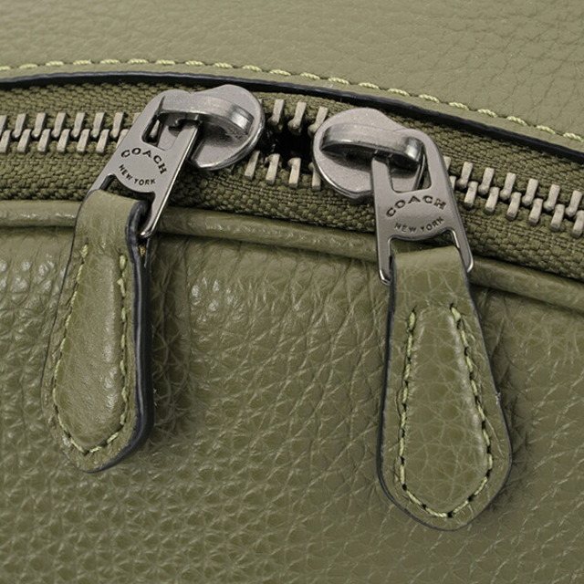 COACH - 新品 コーチ COACH リュックサック ラージ コート COACH - 新品 コーチ COACH リュックサック ラージ コート