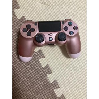 プレイステーション4(PlayStation4)のps4コントローラー　ピンク　純正(家庭用ゲーム機本体)