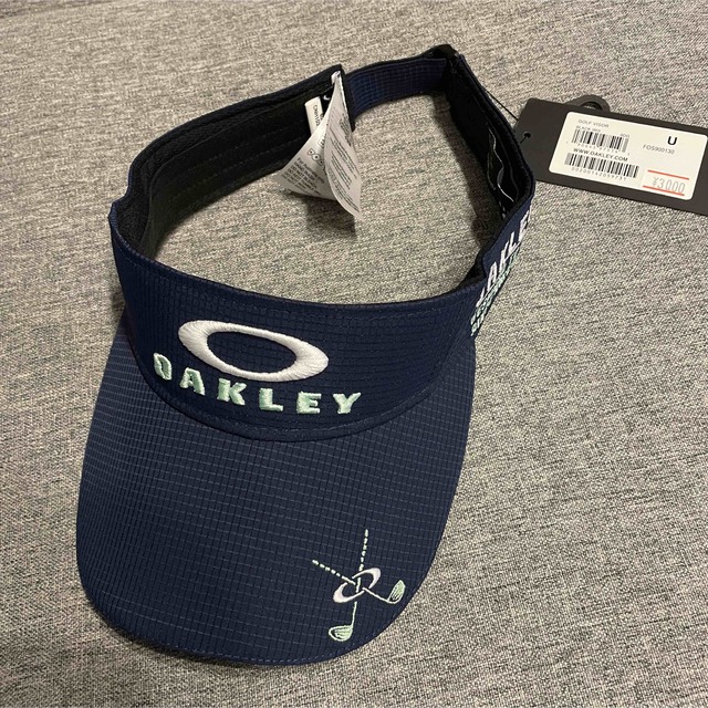 Oakley(オークリー)のオークリー サンバイザー タグ付き メンズの帽子(サンバイザー)の商品写真