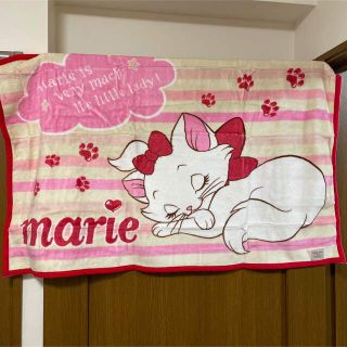 ディズニー(Disney)の☆aya☆様専用【新品】ディズニーストア　マリー　ブランケット　フリース(毛布)