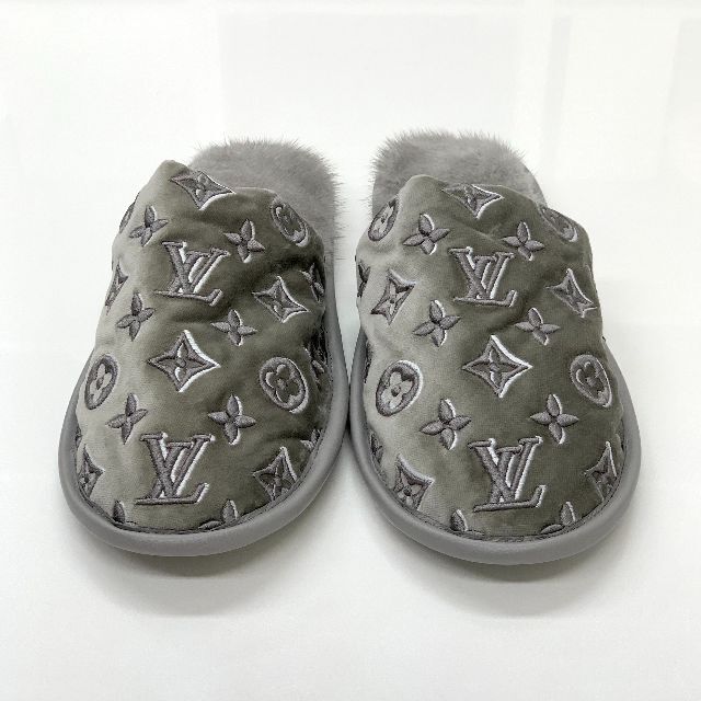 LOUIS VUITTON(ルイヴィトン)の5401 未使用 ヴィトン LV スイートライン ベルベット ファー スリッパ レディースの靴/シューズ(その他)の商品写真