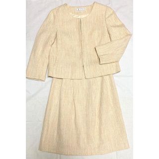 ロペピクニック(Rope' Picnic)の【美品】ロペピクニック ノーカラー スカート スーツ アイボリー 38(スーツ)