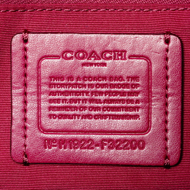 COACH(コーチ)の新品 コーチ COACH リュックサック ミディアム チャーリー バックパック パース カーキ レディースのバッグ(リュック/バックパック)の商品写真