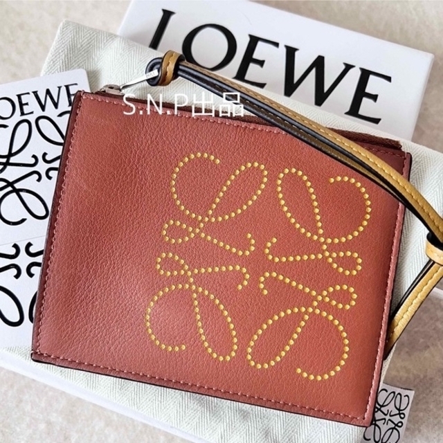 HOT LOEWE - 新品未使用 ロエベ LOEWE カードホルダー コインケース