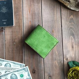 イタリアンレザーを使用した抹茶色とキャメル色の二つ折り財布 本革 プレゼント(折り財布)