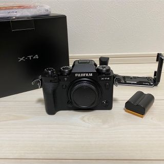 フジフイルム(富士フイルム)のシャッター数:約6200回 FUJIFILM X-T4 ブラック おまけあり(ミラーレス一眼)