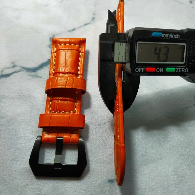 腕時計バンド　レザーベルト　24mm オレンジ　パネライやディーゼルなどに メンズの時計(レザーベルト)の商品写真