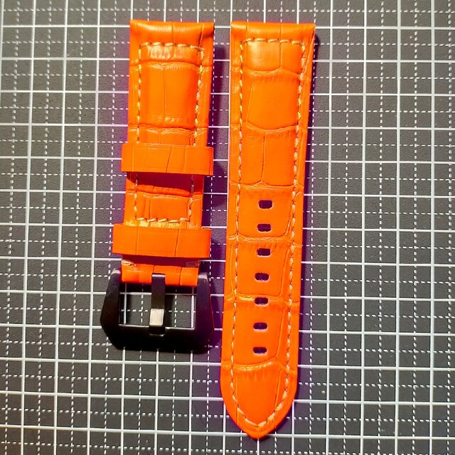 腕時計バンド　レザーベルト　24mm オレンジ　パネライやディーゼルなどに メンズの時計(レザーベルト)の商品写真