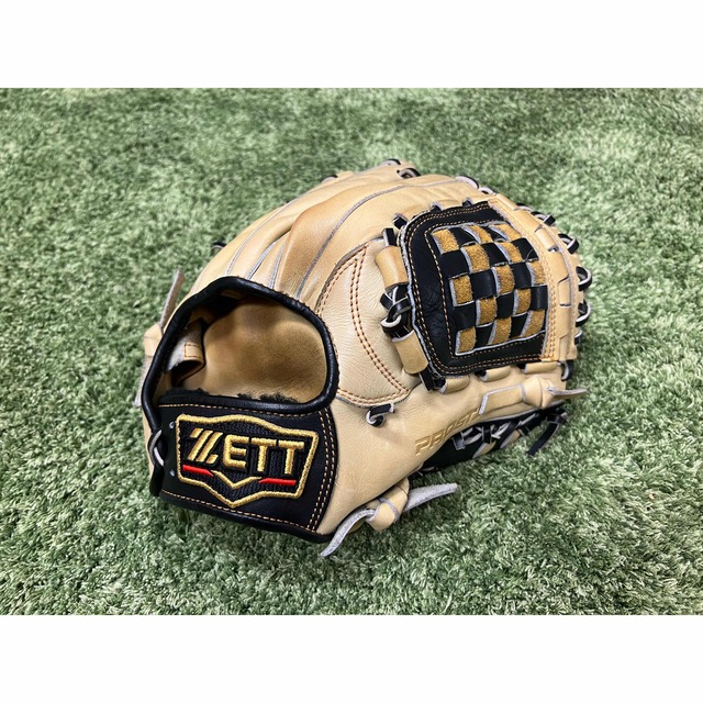ZETT(ゼット)の即戦力グローブ　ゼット　源田モデル スポーツ/アウトドアの野球(グローブ)の商品写真