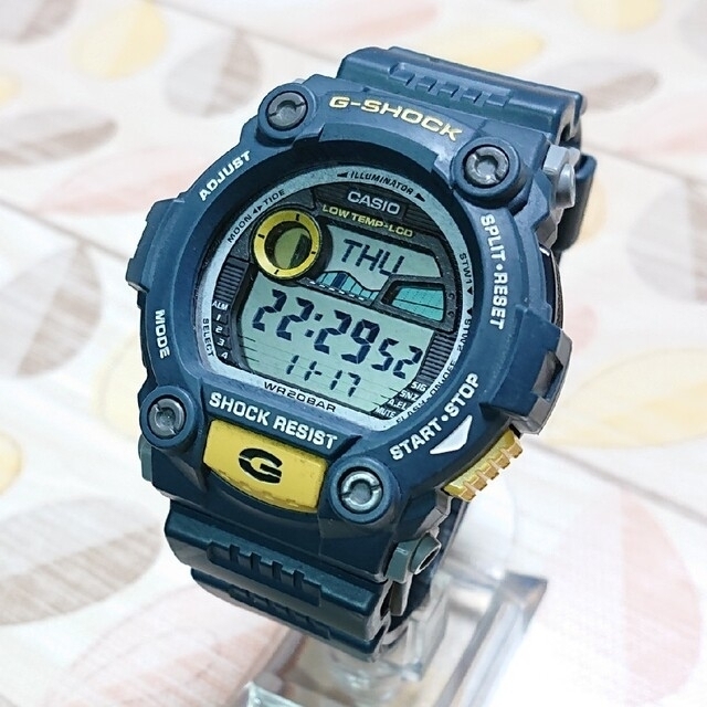 G-SHOCK(ジーショック)の美品【CASIO／G-SHOCK】デジタルQZ メンズ腕時計G-7900-2DR メンズの時計(腕時計(デジタル))の商品写真