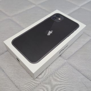 アイフォーン(iPhone)の【新品未使用】iPhone 11 64GB ブラック(スマートフォン本体)