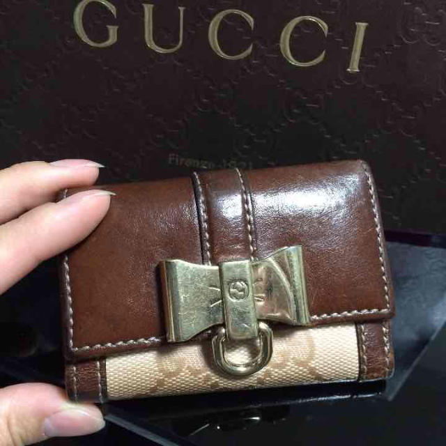 Gucci(グッチ)のGUCCI キーケース リボン ショップ袋付 GG レディースのファッション小物(キーケース)の商品写真