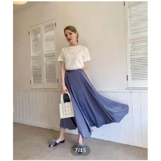 エピヌ(épine)のエピヌ  satin dot volume skirt ice blue(ロングスカート)