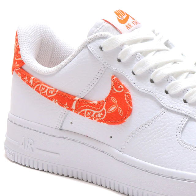 NIKE - 27.5cm Nike Air Force 1 DJ9942-102 ペイズリーの通販 by You