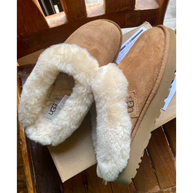 人気の新作 UGG Cluggette クラゲット スリッポン ② レディース