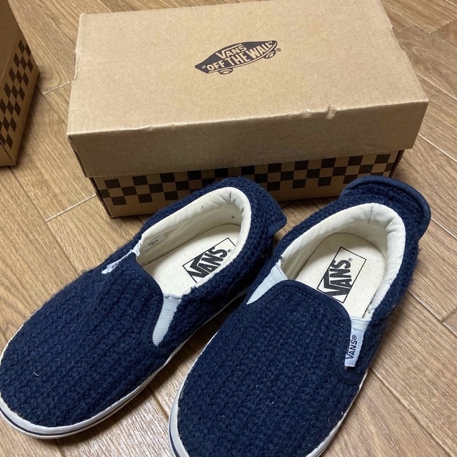 VANS(ヴァンズ)の早い者勝ち　バンズ　キッズ　スリッポン　スニーカー　オールドスクール　ナイキ　 キッズ/ベビー/マタニティのキッズ靴/シューズ(15cm~)(スニーカー)の商品写真