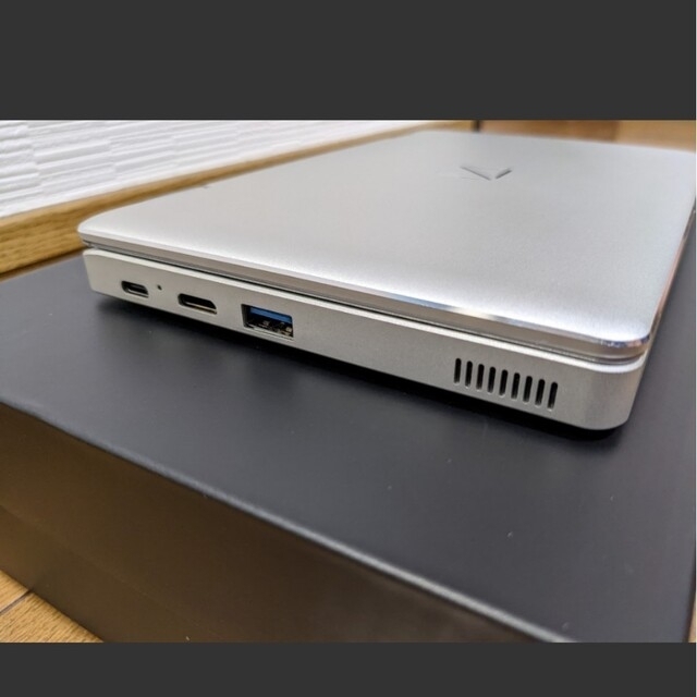 □UMPC超小型ノートパソコンReevo N4100/8GB/128GB 【楽天最安値に挑戦