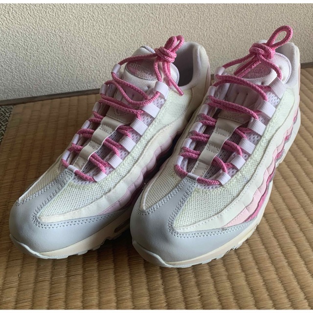 NIKE AIR MAX 95 白ピンク